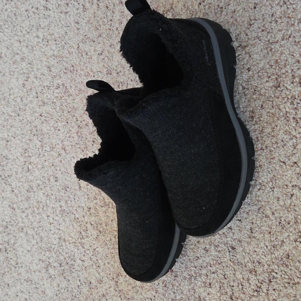 Skechers Wool Booties, womens Size 7, black